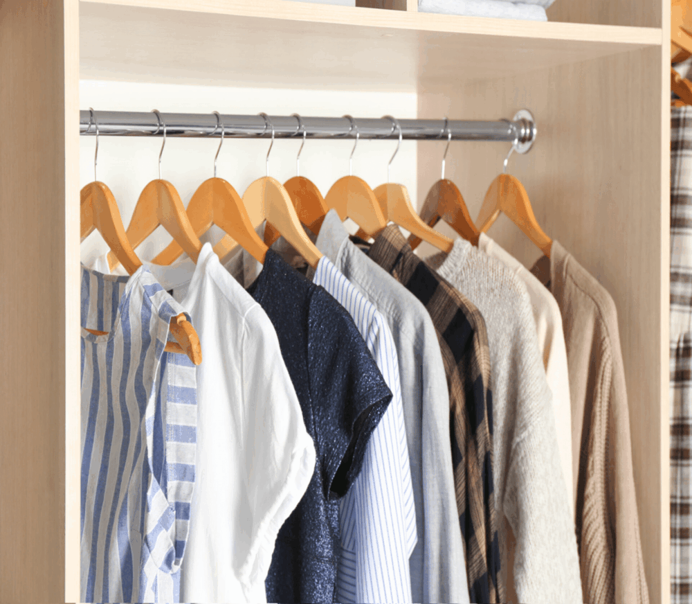 SYSTÈMES DE RANGEMENT POUR GARDE-ROBE
